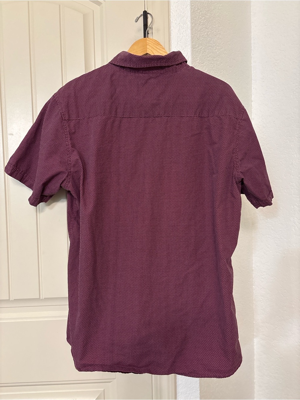 Rugby University XL Burgundy Geometric Button Front Short Sleeve Shirt Mens - Picture 2 of 3
